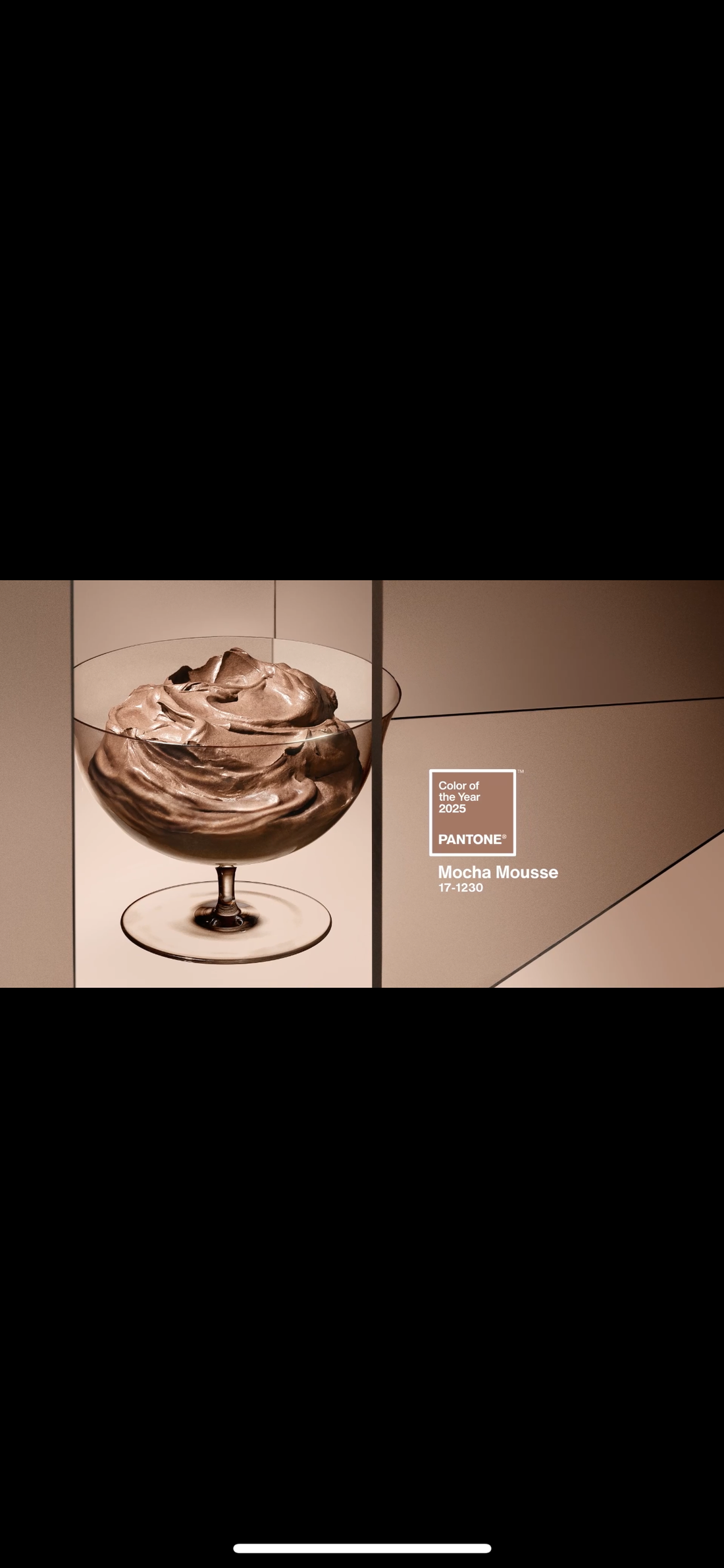 Mocha Mousse : la teinte Pantone 2025 qui sublime l'art de vivre