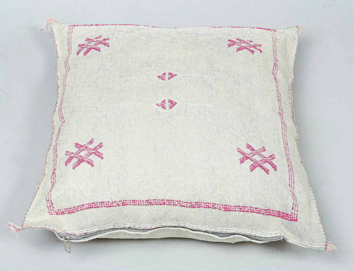 Coussin écru en soie de cactus