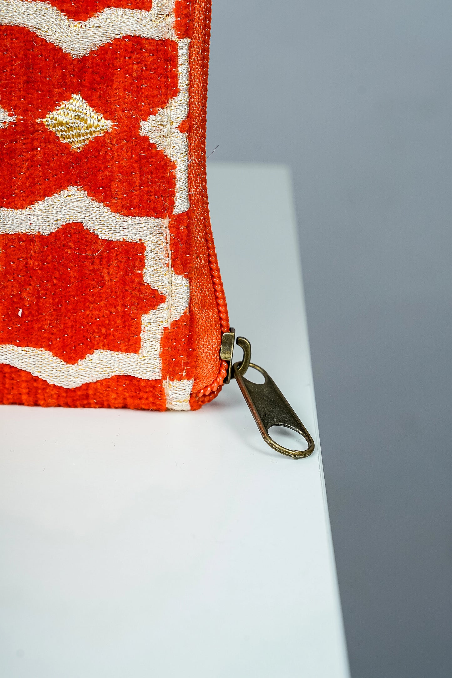 Pochette d'ordinateur en tissu marocain géométrique