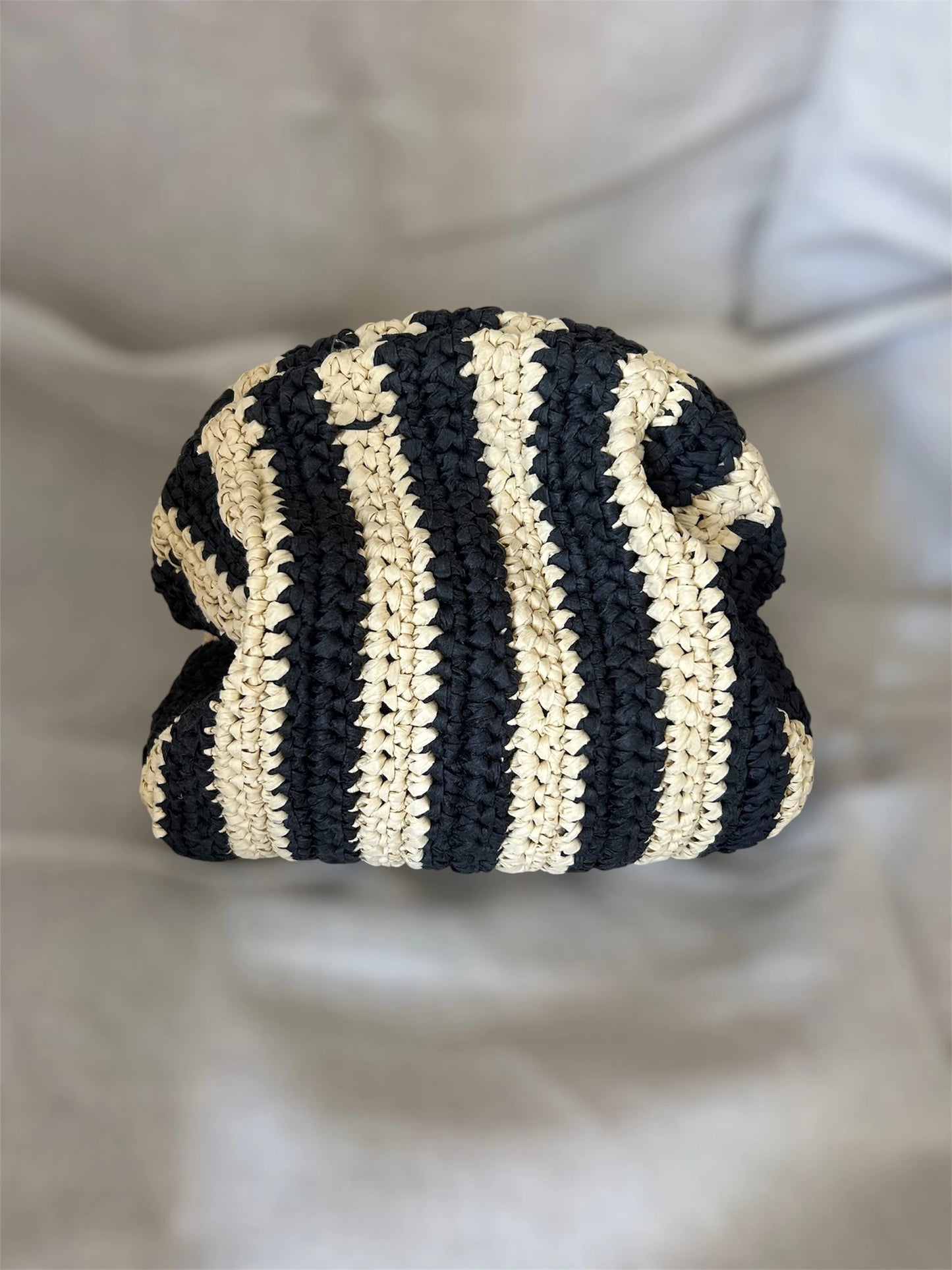 Pochette crochetée Noir & Sable