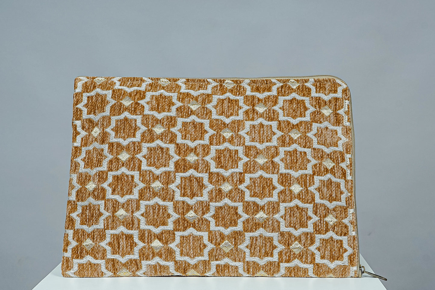 Pochette d'ordinateur en tissu marocain géométrique