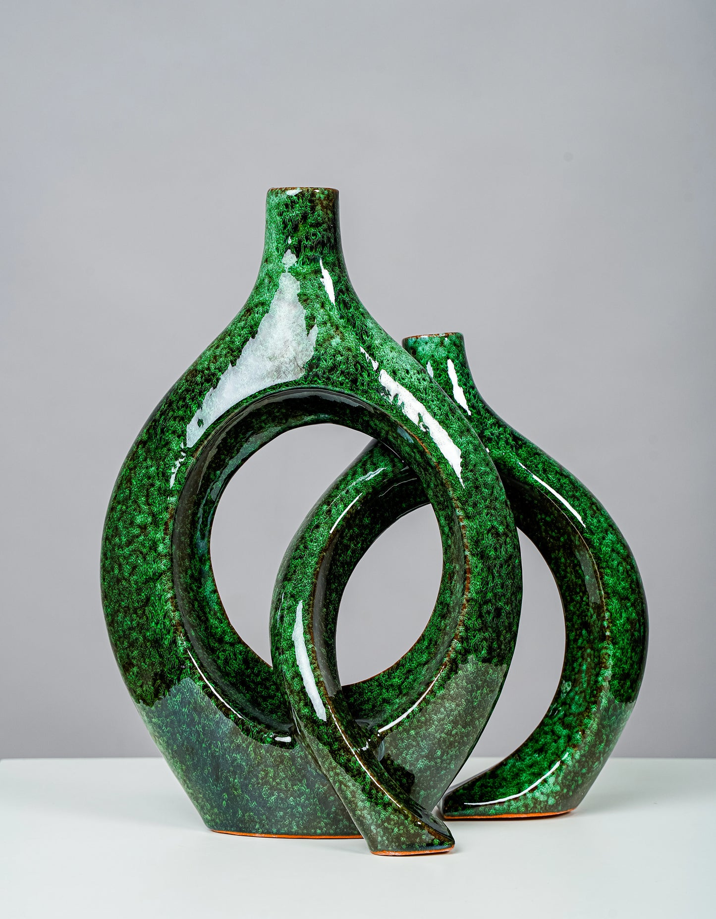 Duo de vases enlacés en céramique