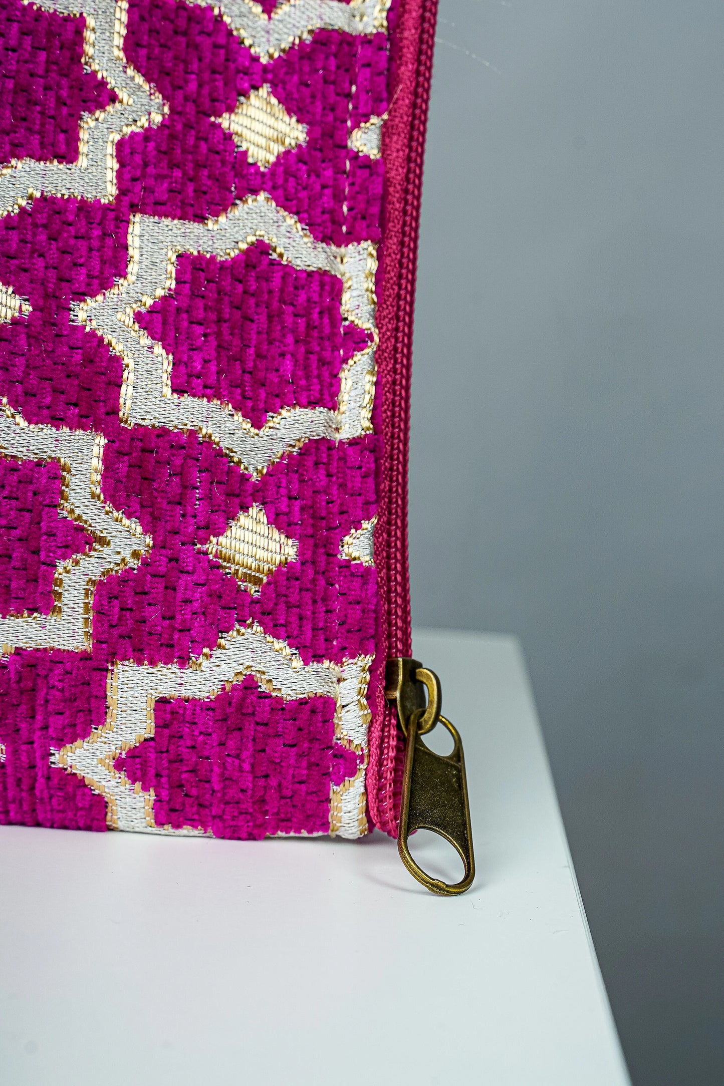 Pochette d'ordinateur en tissu marocain géométrique