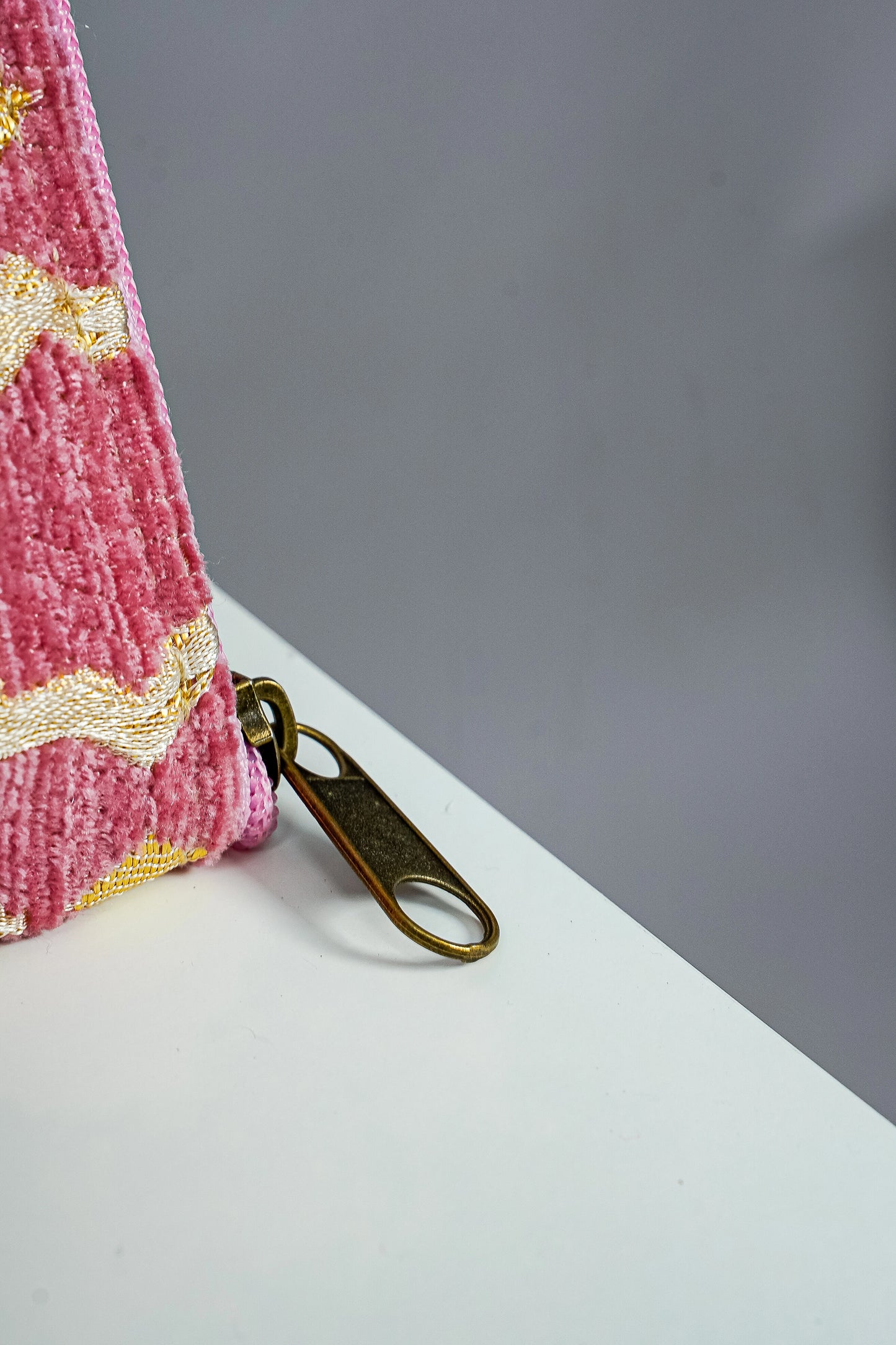 Pochette d'ordinateur en tissu marocain géométrique